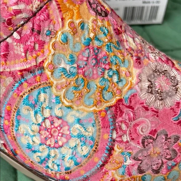 Sanita Women's Vibrant Floral Clogs - Pink and Multicolor - Picture 2 of 7